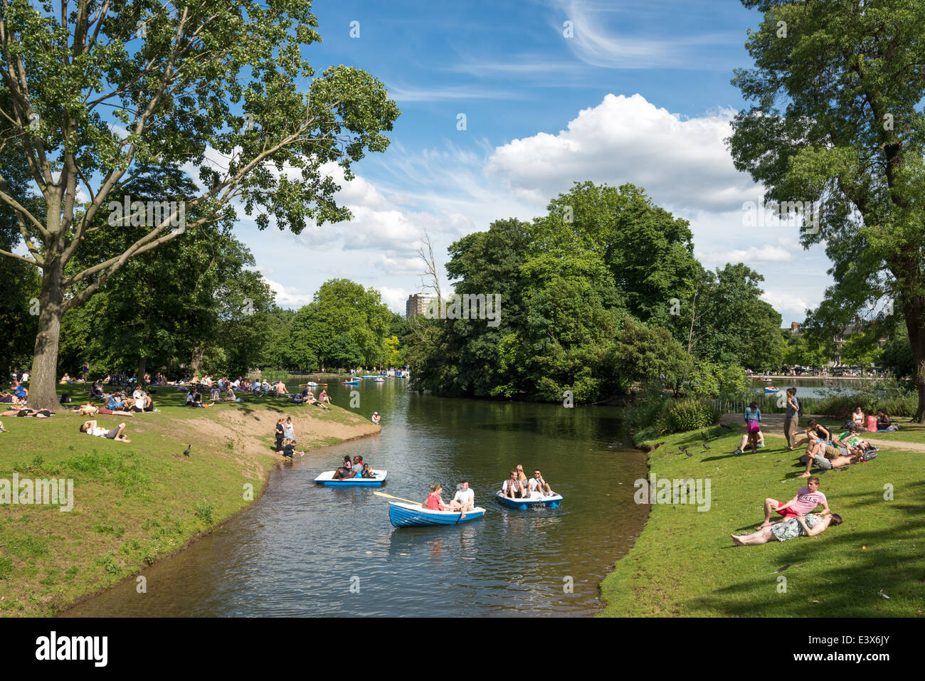 Das Bootfahren Westsee in Victoria Park, Hackney, London, England, UK Stockfoto