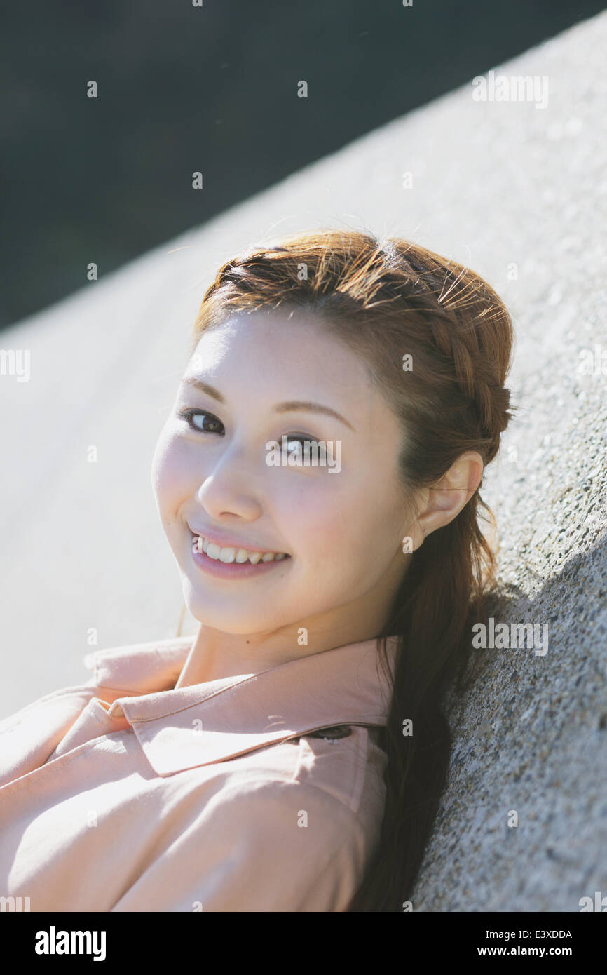 Porträt des japanischen lächelnde Frau Stockfoto