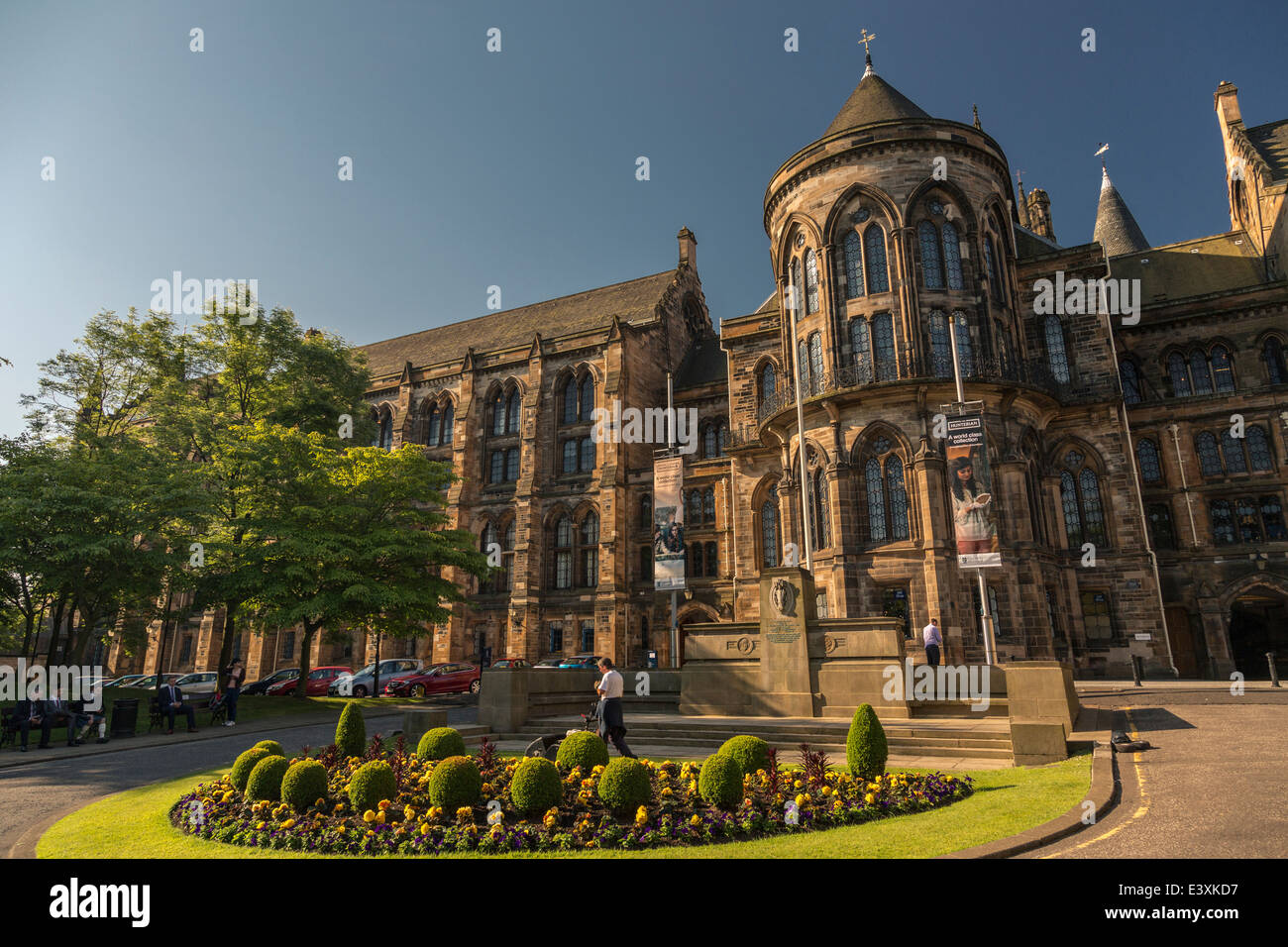 Haupteingang nach Glasgow University Campus, University Avenue, Glasgow, Schottland, Großbritannien Stockfoto