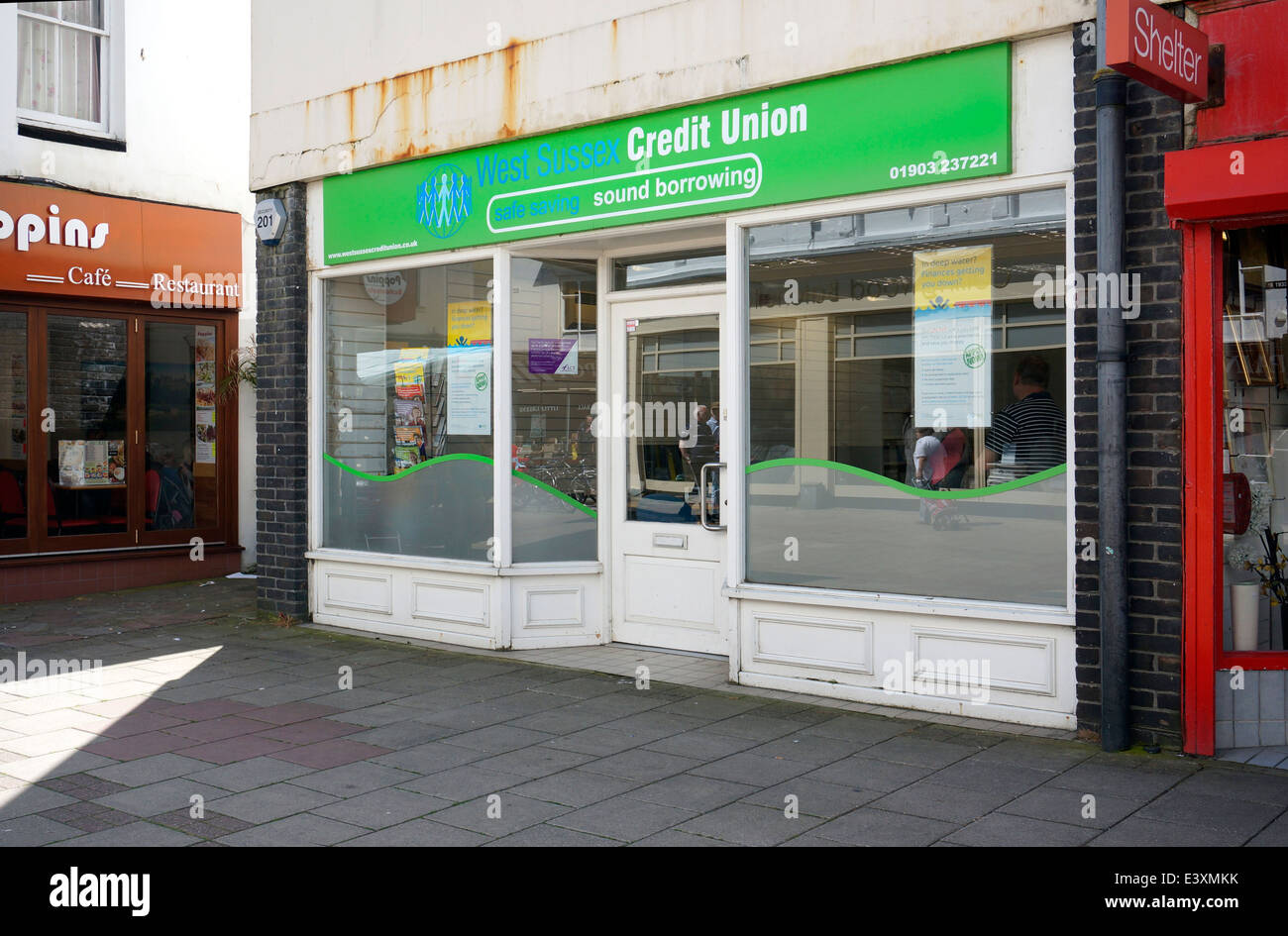 West Sussex Credit Union (sicher speichern Ton Kreditaufnahme) Shop für Darlehen Worthing Stadtmitte West Sussex UK Stockfoto