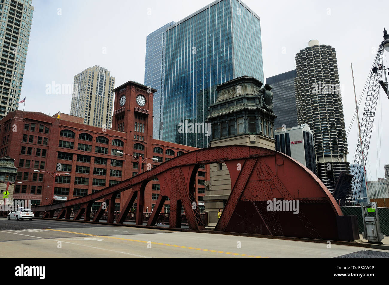 Chicagos LaSalle Street Bridge über den Chicago River Stockfoto