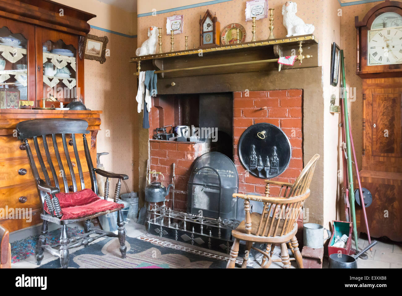 Typische Innere der Bergleute Cottage im Beamish lebendigen Freilichtmuseum Stockfoto