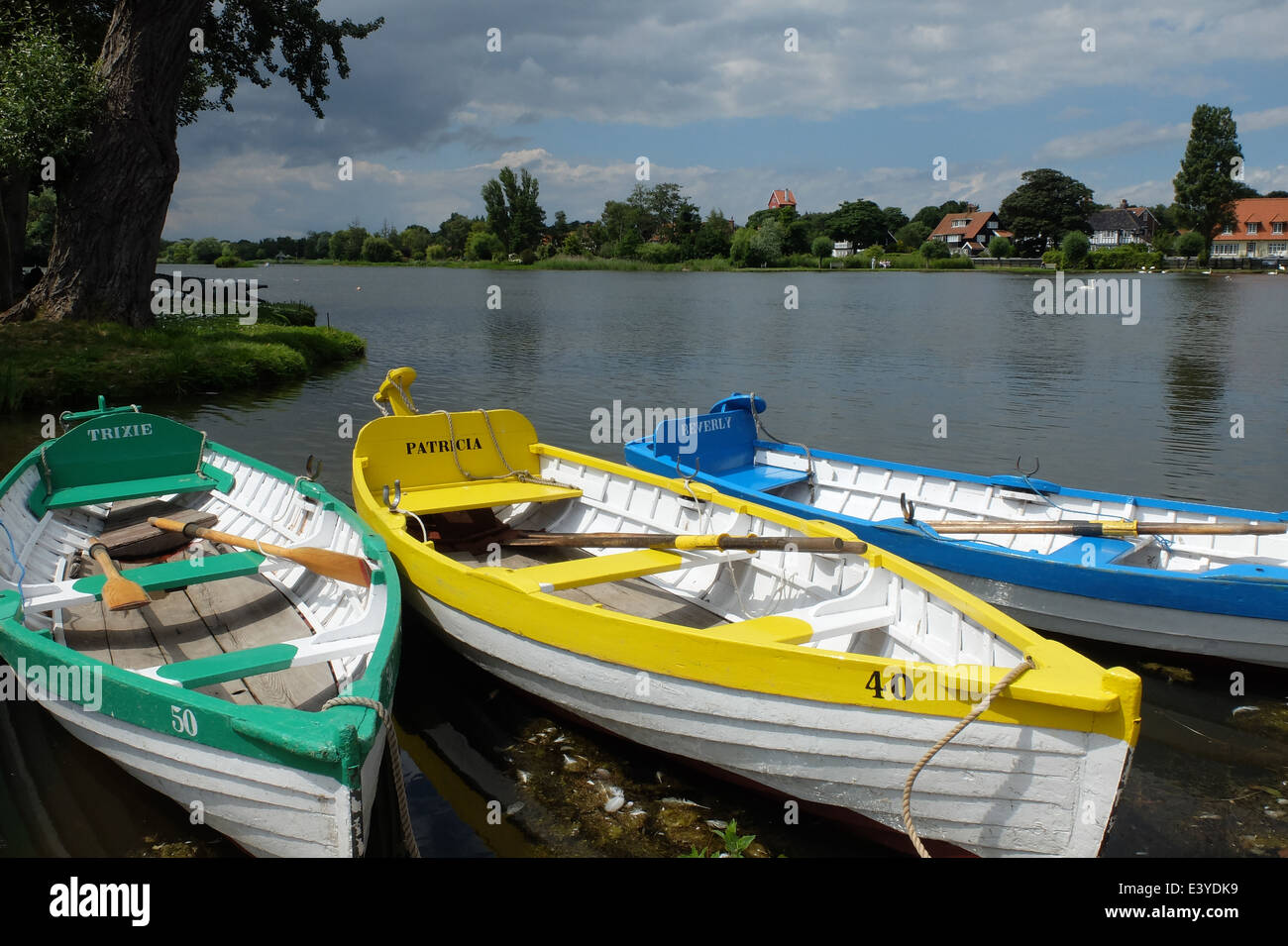 See mit Booten bei Thorpeness in Sussex East Anglia, England Stockfoto