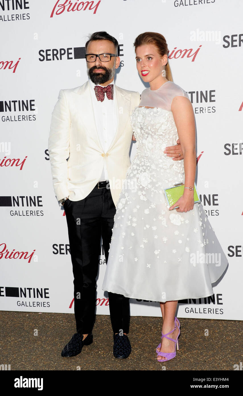 London, UK. 1. Juli 2014. Prinzessin Beatrice besuchen die Serpentine Gallery-Sommerfest in Kensington Gardens Kredit-1. Juli 2014: Peter Phillips/Alamy Live News Stockfoto