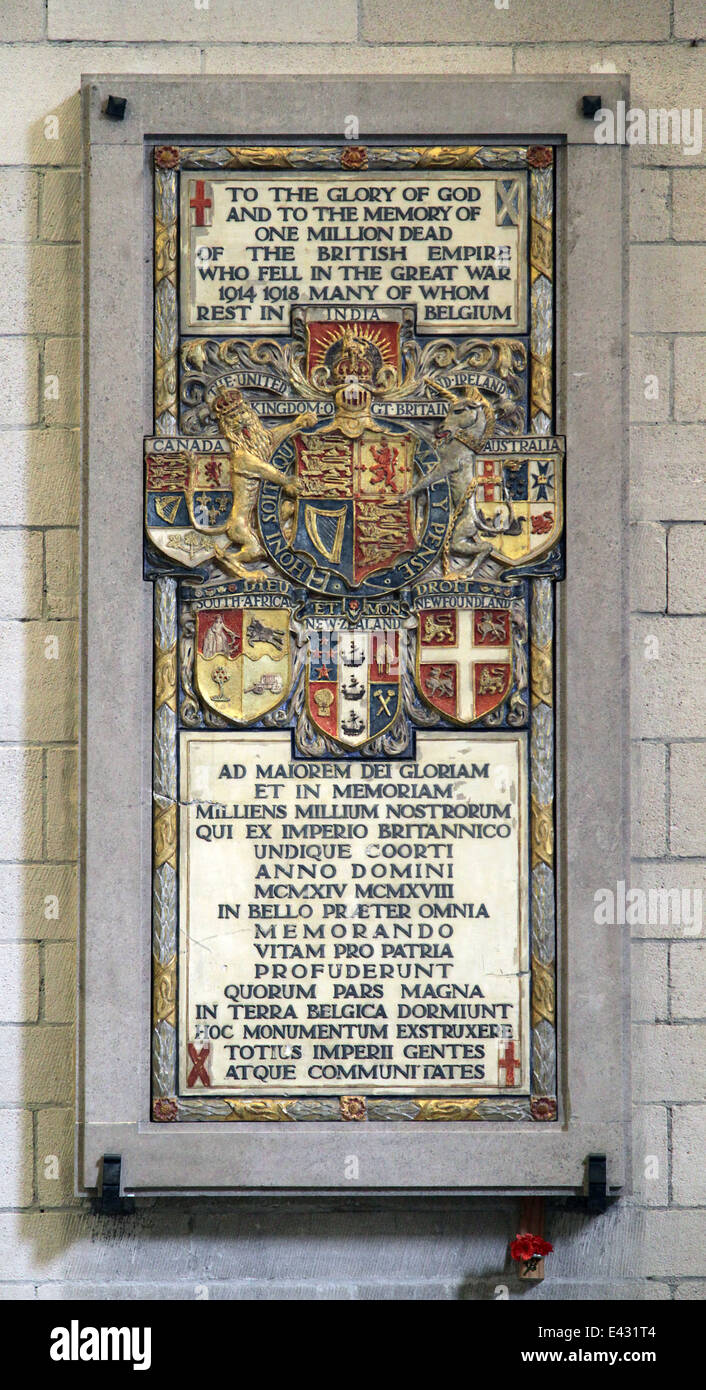 Denkmal für 1 Million Toten des britischen Empire, die zwischen 1914-1918.The Kathedrale Notre-Dame fiel. Stockfoto