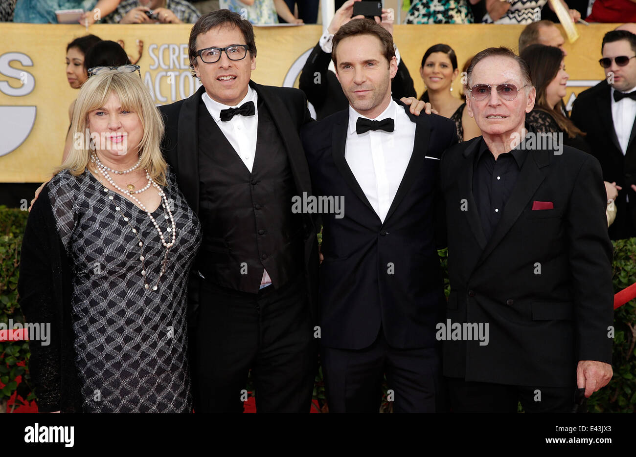 Die 20. Annual Screen Actors Guild (SAG) Awards statt in The Shrine Auditorium - Ankünfte Featuring: Colleen Camp, David O. Russell, Alessandro Nivola, Paul Herman wo: Los Angeles, California, Vereinigte Staaten von Amerika bei: 18. Januar 2014 Stockfoto