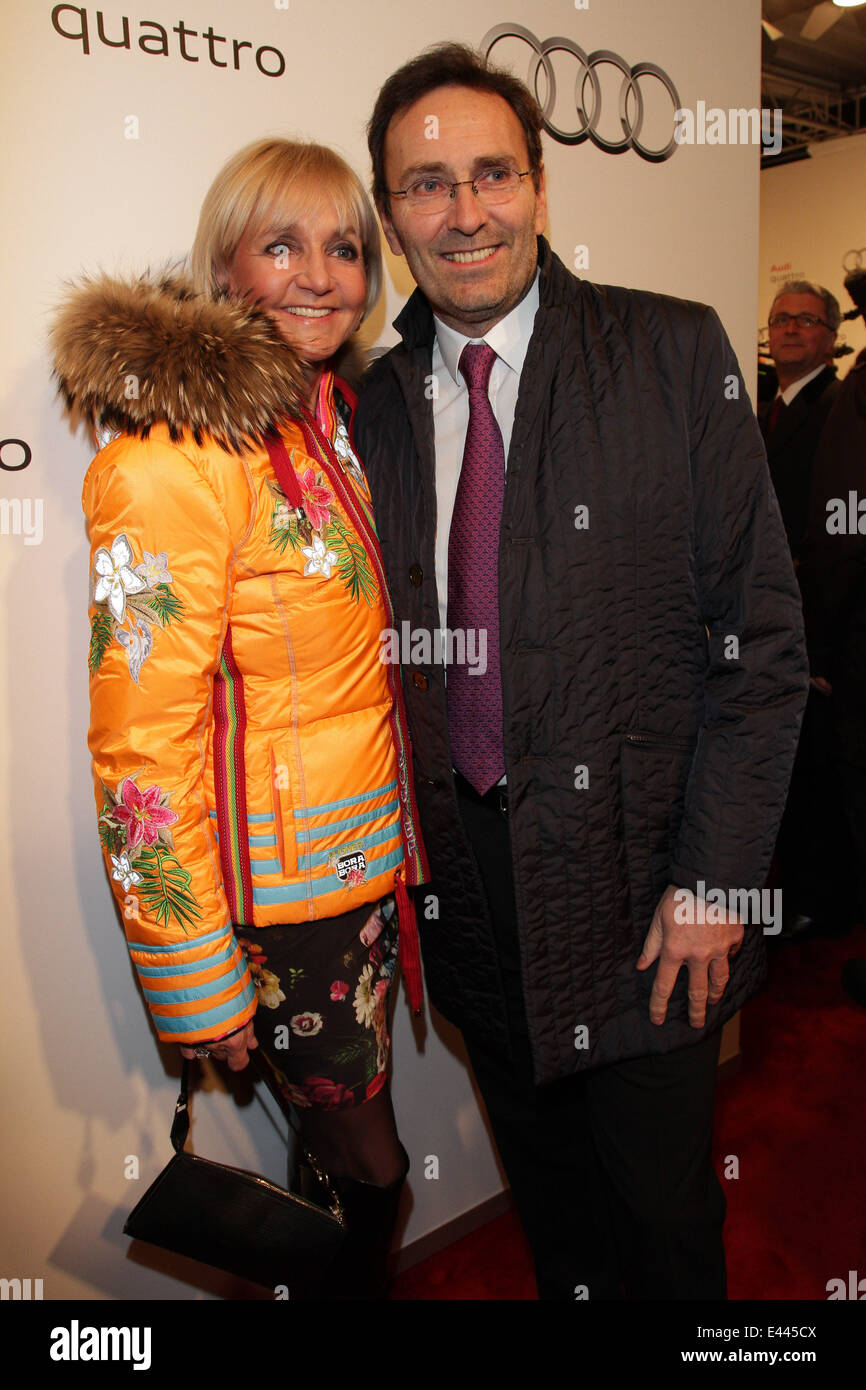 Prominente, die Teilnahme an der "Audi Night" Rezeption während der 74. Hahnenkamm Rece Wochenende im Hotel "Zur Tenne" Featuring: Christa Kinshofer,Dr.Erich Rembeck wo: München, Deutschland: 25. Januar 2014 Stockfoto