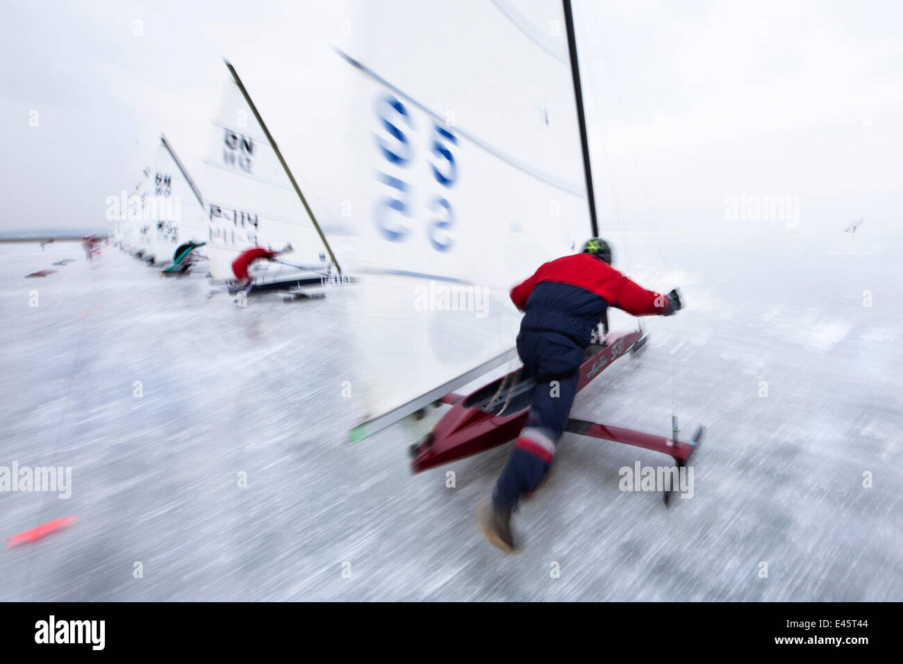 Racing in der DN (Detroit News) Eis Sailing World Championship