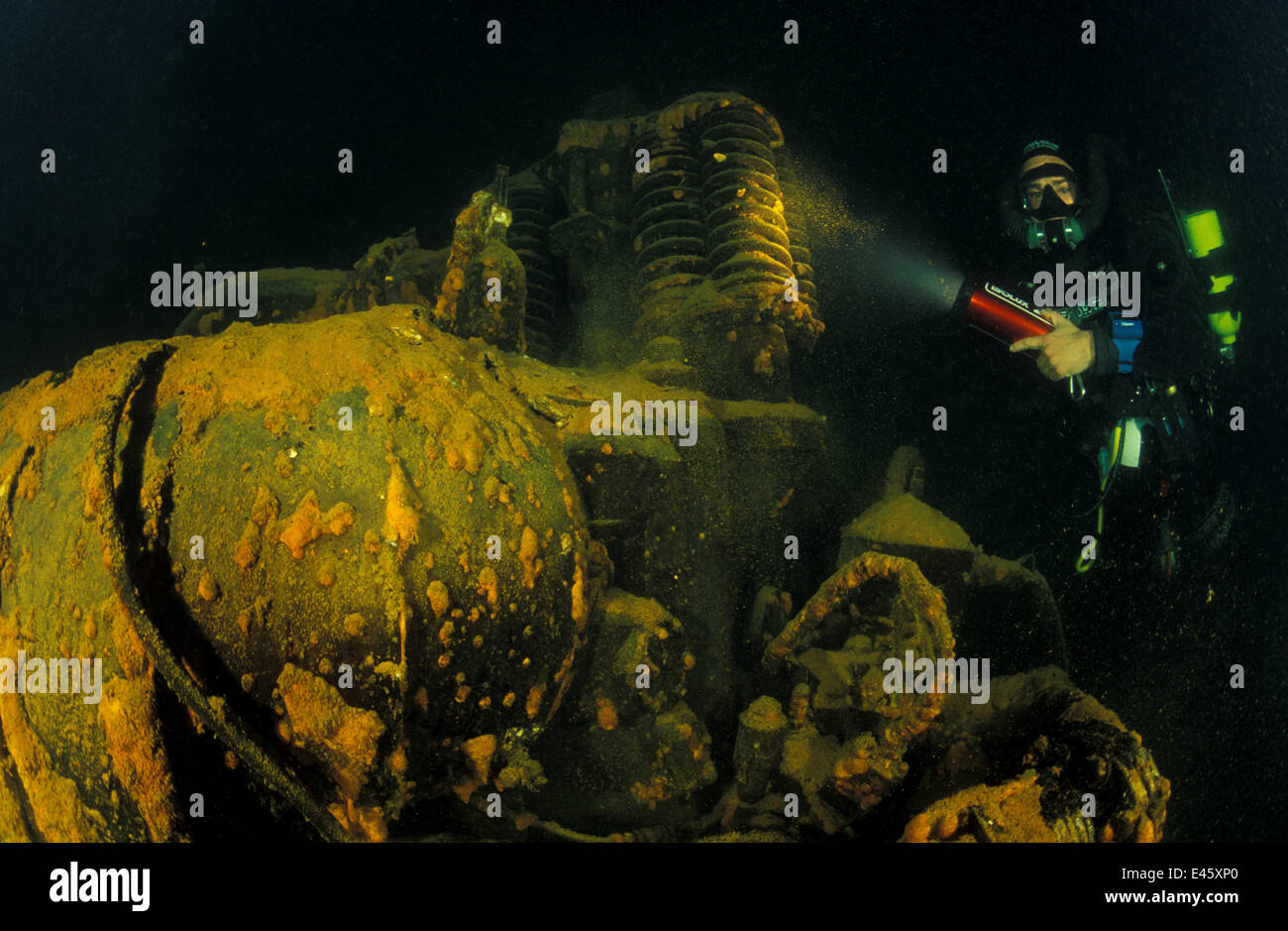 Maschinenraum des zerstörten Rohöl Super-Tanker "Amoco Milford Haven", die am 14. April 1991 nach drei Tagen des Feuers sank. Genua, Italien, 2002. Stockfoto