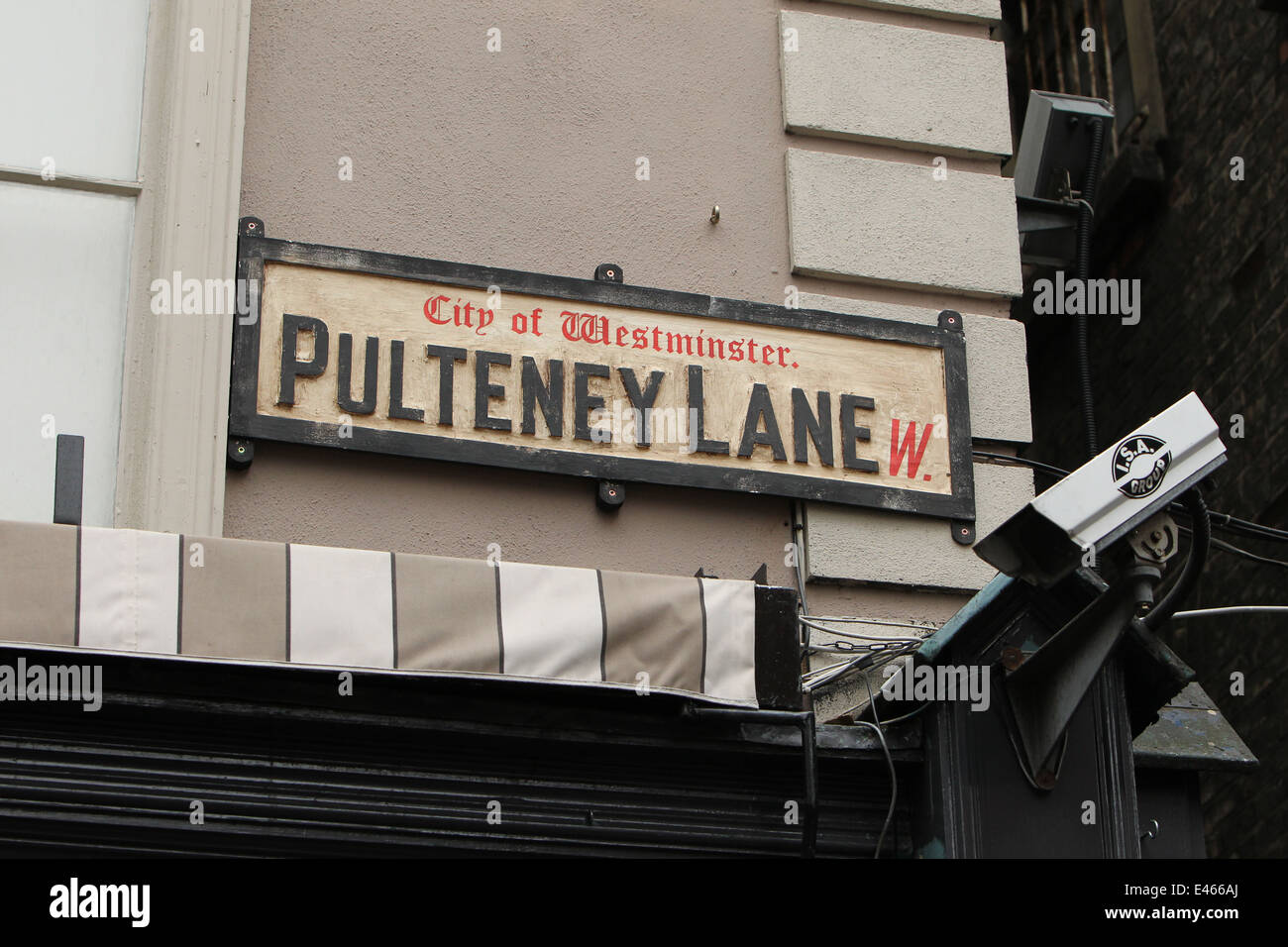 Eine gefälschte viktorianischen London Straßenschild in Dublin. Bild aus der Straße am Set der viktorianischen Horror TV-Serie "Penny Dreadful". Stockfoto