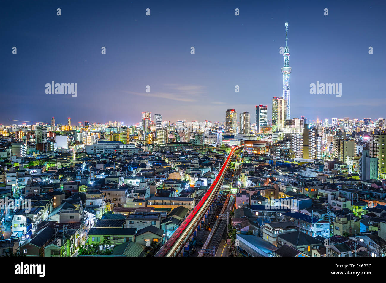 Tokyo, Japan Stadtbild mit den Skytree. Stockfoto