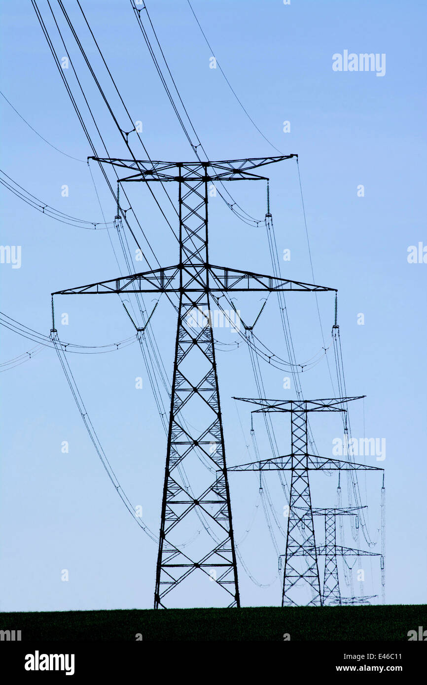 Elektrische Pylonen, Frankreich Stockfoto
