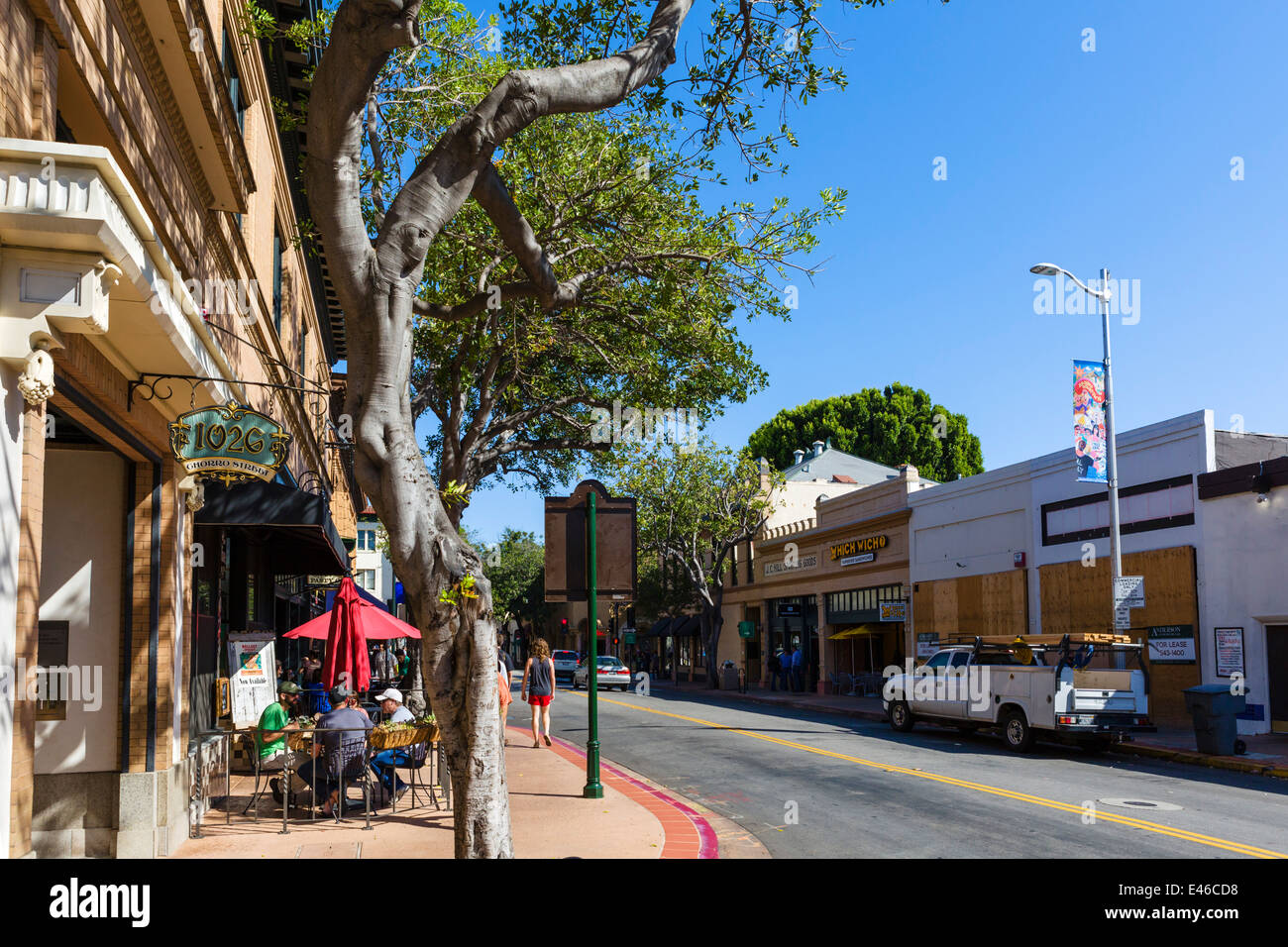 Straßencafe am Chorro Street in der Innenstadt von San Luis Obispo, Kalifornien, USA Stockfoto