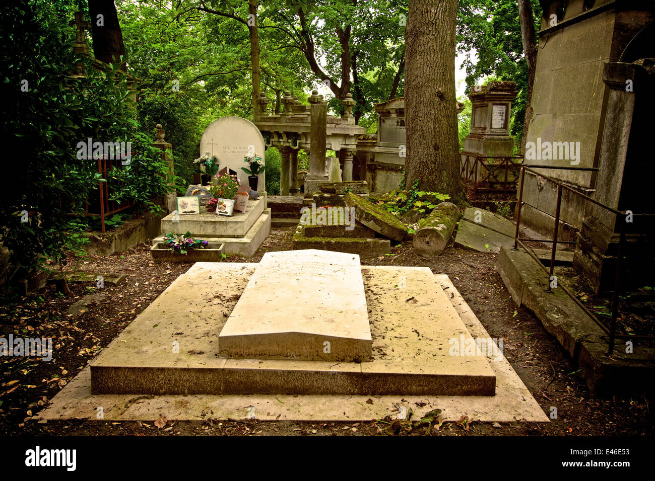 Gräber auf dem Père Lachaise Friedhof Friedhof, Paris, Frankreich Stockfoto