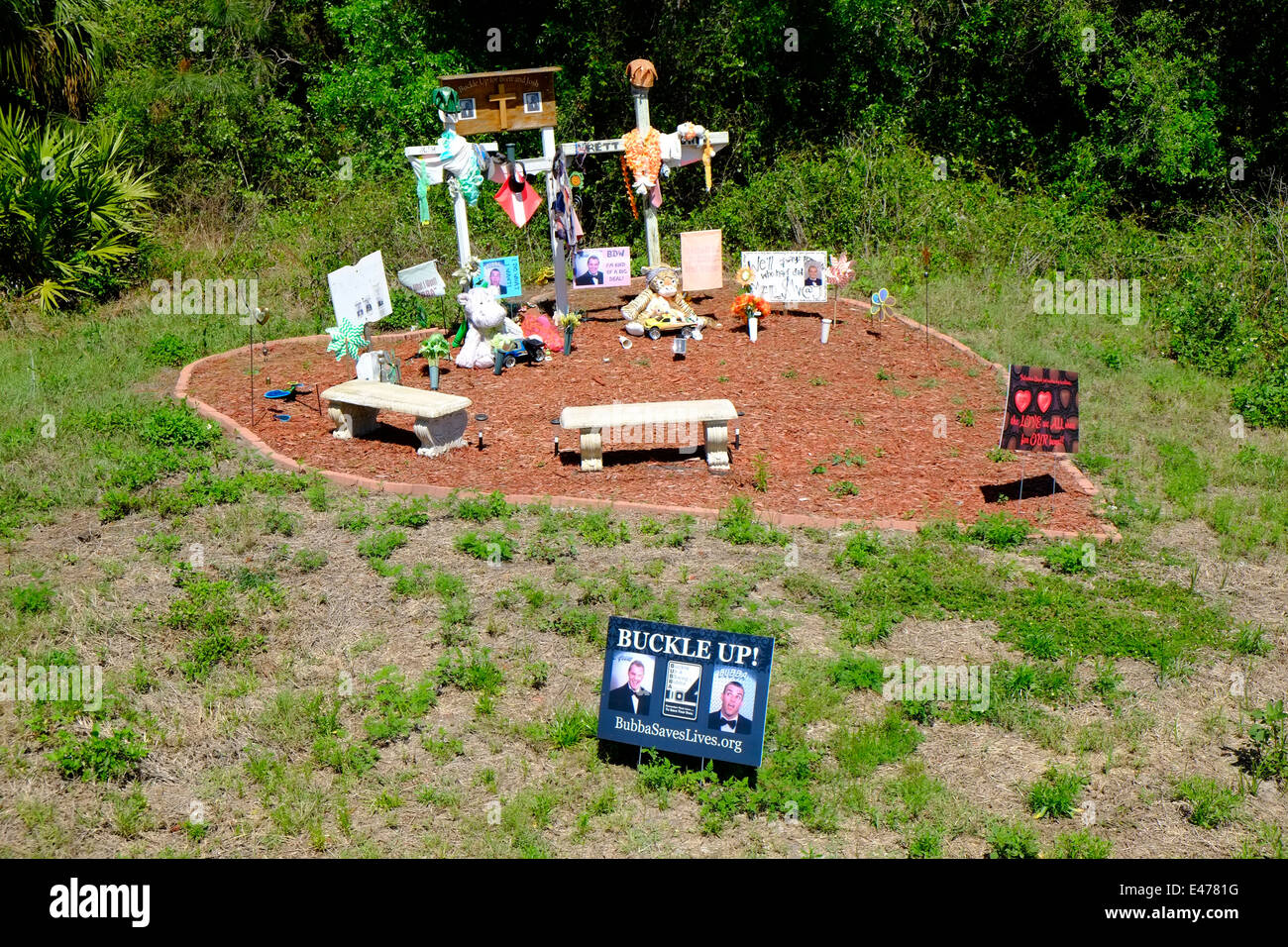 Am Straßenrand Denkmal für Auto Unfall Opfer Florida FL USA USA Stockfoto