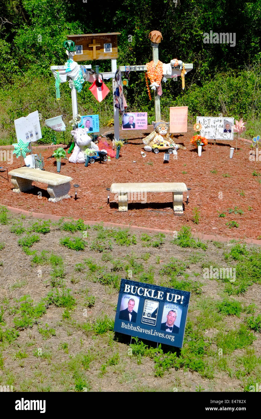 Am Straßenrand Denkmal für Auto Unfall Opfer Florida FL USA USA Stockfoto