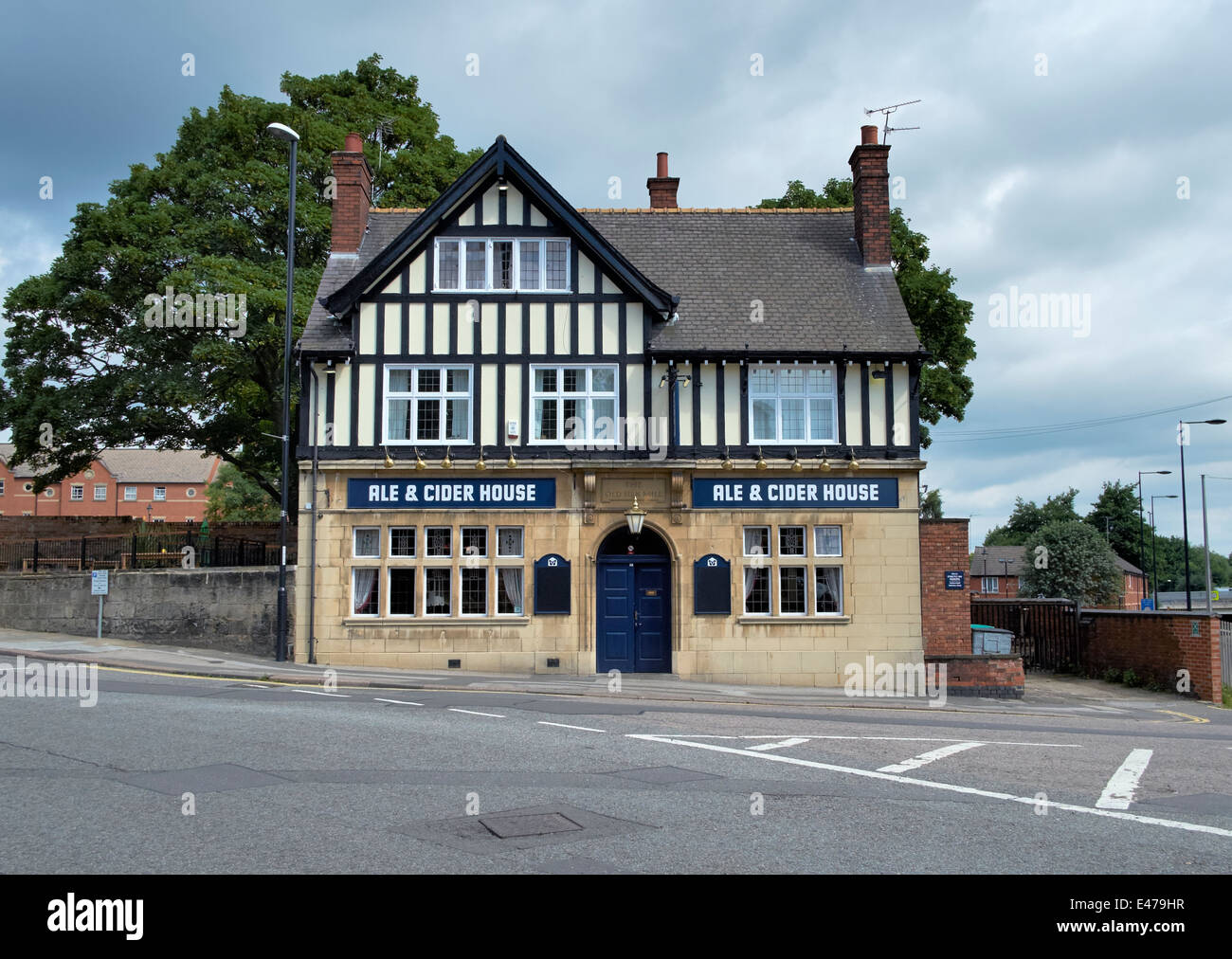 Die alten Silk Mühle Ale und Apfelwein Gaststätte volle Straße Derby England UK Stockfoto