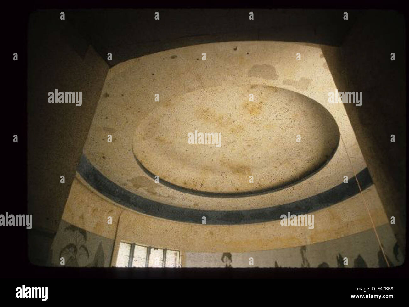 Der Balboa Park in San Diego ist ein bekanntes kulturelles und historisches Wahrzeichen mit Museen, Gärten und Theatern. Es ist bekannt für seine Architektur, Kunst und Rolle bei internationalen Veranstaltungen wie der Panama-California Exposition 1915. Stockfoto