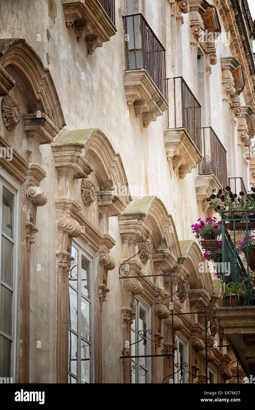 Doxi Stracca Fontana Palast über 1760 A.D. in der alten Stadt von Gallipoli (Le)) im Süden von Italien Stockfoto