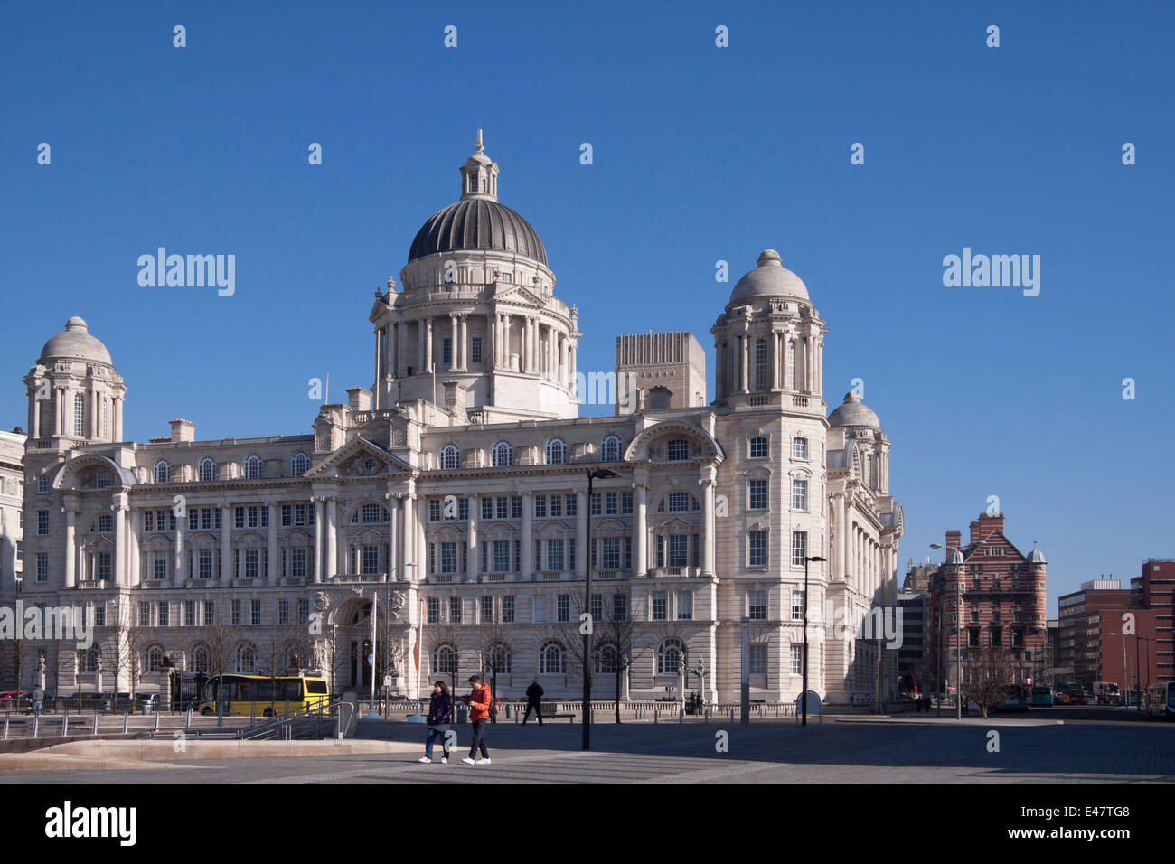 Port of Liverpool Building an Liverpools Waterfront - eines der "drei Grazien". Stockfoto