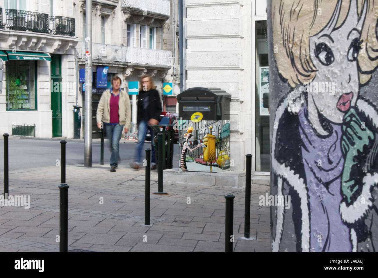 Comic über die Mauer der Stadt Angoulême, Charente, Poitou-Charentes, Frankreich. Stockfoto