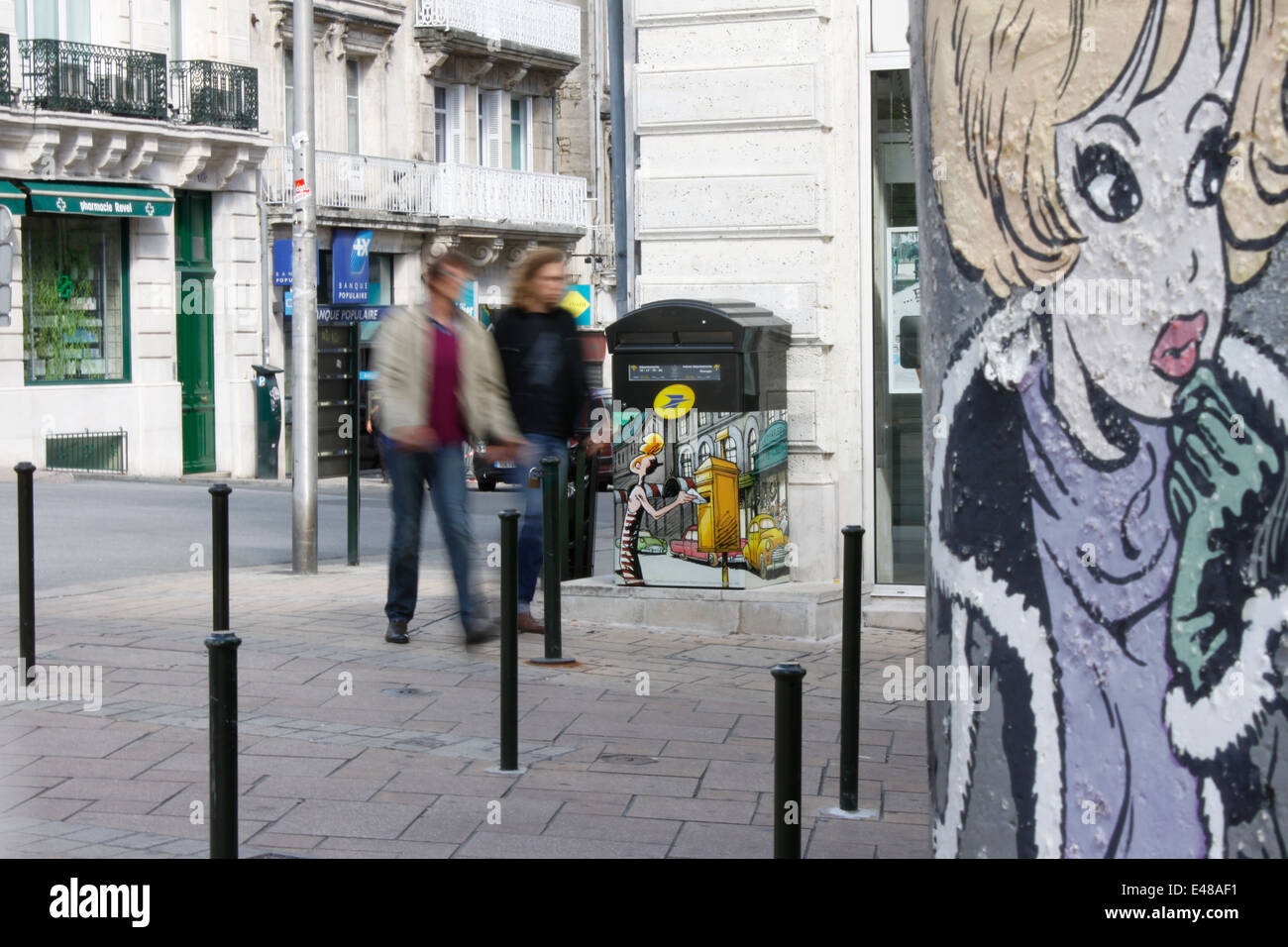 Comic über die Mauer der Stadt Angoulême, Charente, Poitou-Charentes, Frankreich. Stockfoto