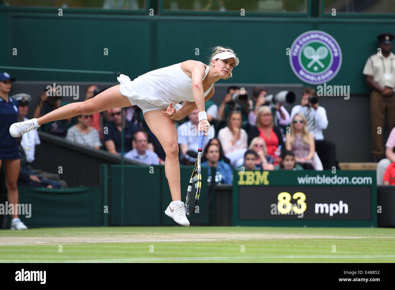 Wimbledon, London UK. 5. Juli 2014. Damen Einzel Finale match gegen Tschechische Republik Petra Kvitova bei der 2014 Wimbledon Championships in Wimbledon, Südwesten von London, am 5. Juli 2014. Eugenie Bouchard (können) Kredit: Aktion Plus Sport/Alamy Live-Nachrichten Stockfoto