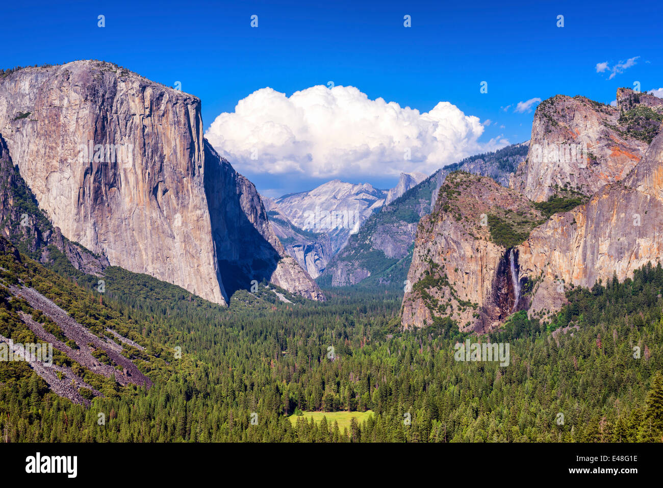 Yosemite Valley gesehen vom Artist Point. Yosemite Nationalpark, Kalifornien, Vereinigte Staaten. Stockfoto
