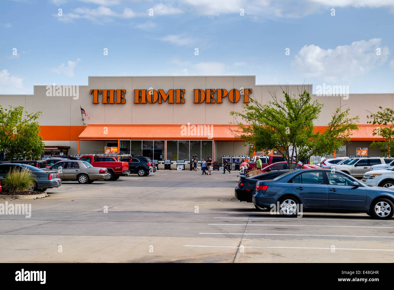 Die vordere Eintrag äußere Der Home Depot, eine Kette Building Supply Store in Oklahoma City, Oklahoma, USA. Stockfoto