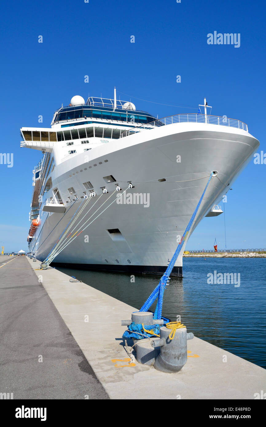 Die Celebrity Cruises ilhouette' Büchse an den Hafen Corsini an der Ravenna Cruise Terminal angedockt an der Adria Italien Stockfoto