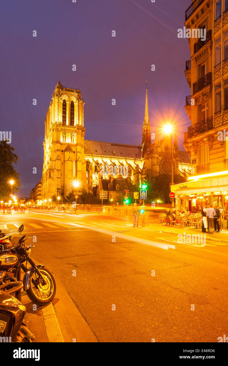 Kathedrale Notre Dame de Paris. Die Kathedrale gilt als eines der schönsten Beispiele der gotischen Architektur Stockfoto