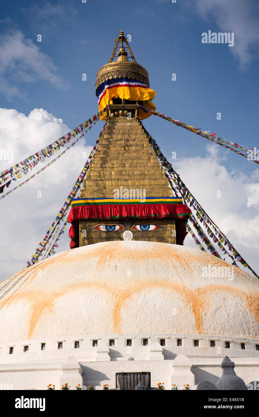 Nepal, Kathmandu, Boudhanath, Stupa Kuppel und alle sehen Buddha-Augen Stockfoto