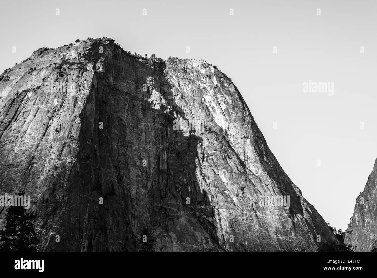 Mitte Cathedral Rock. Yosemite Nationalpark, Kalifornien, Vereinigte Staaten. Stockfoto