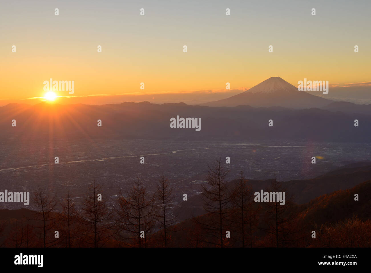 Die Stadt von Kofu und Mt.Fuji Stockfoto