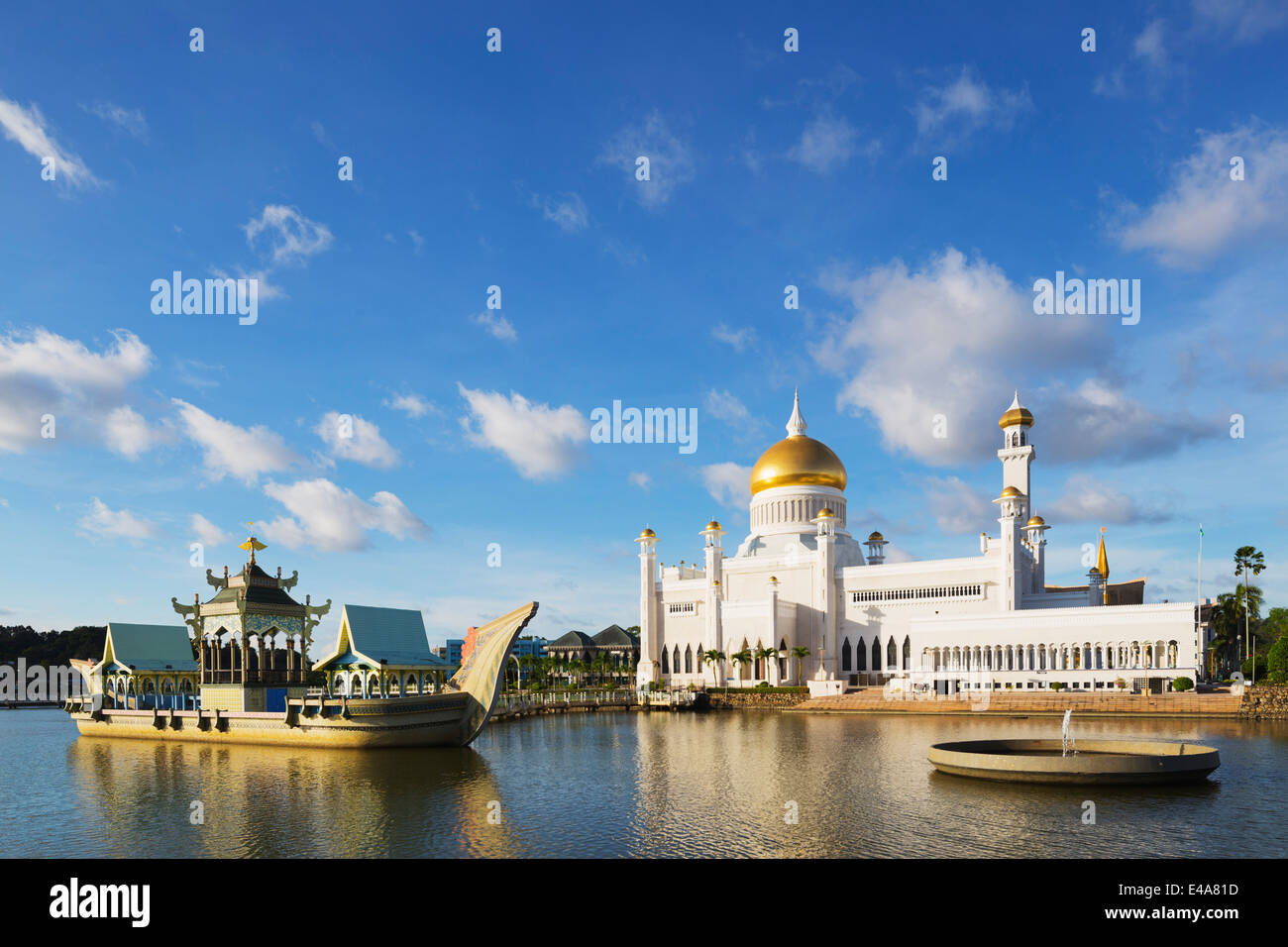 Südost-Asien, Königreich von Brunei, Bandar Seri Begawan, Omar Ali Saifuddien Moschee Stockfoto