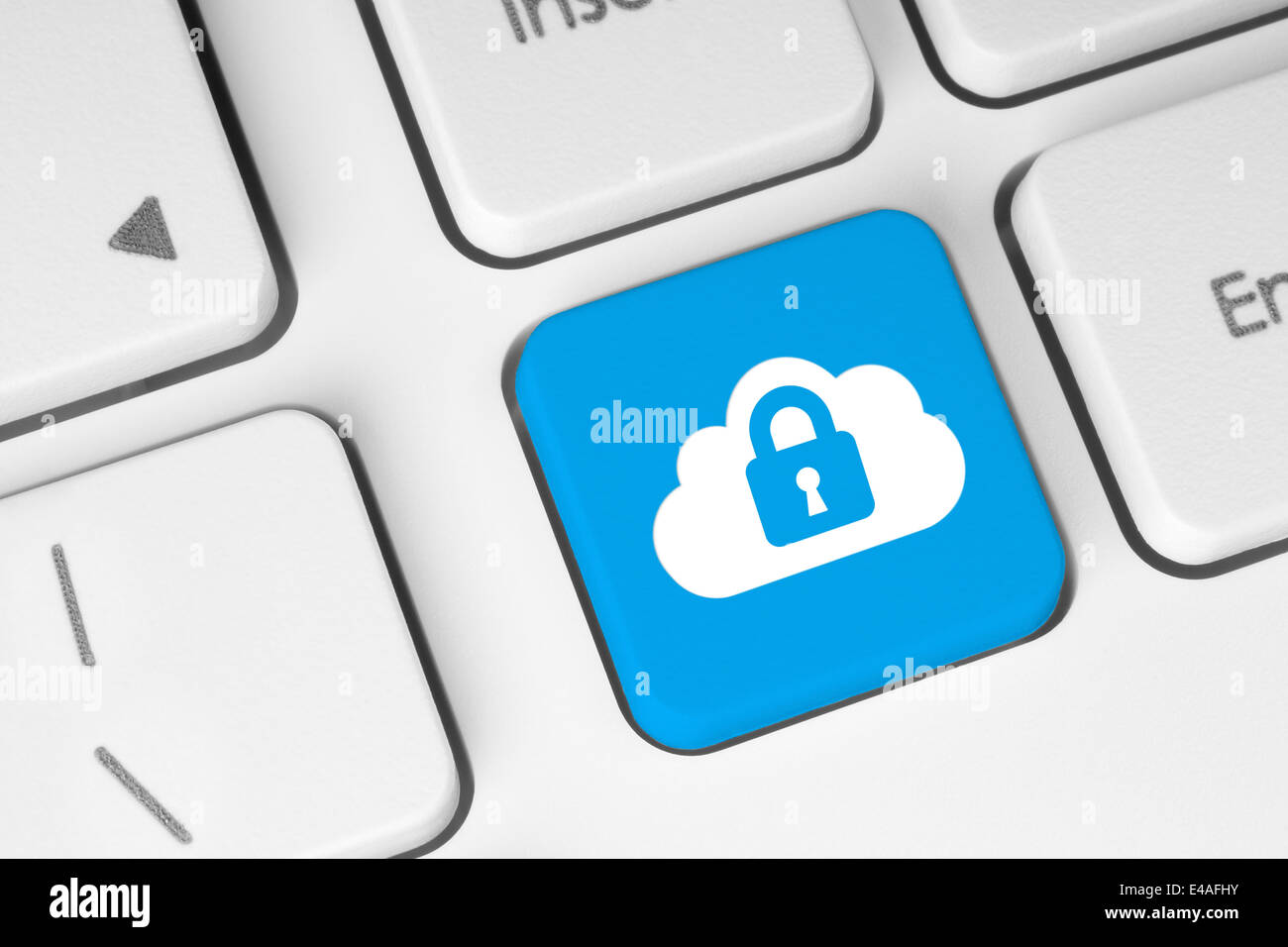 Cloud computing Security-Konzept mit blauen Tastatur Taste Nahaufnahme Stockfoto