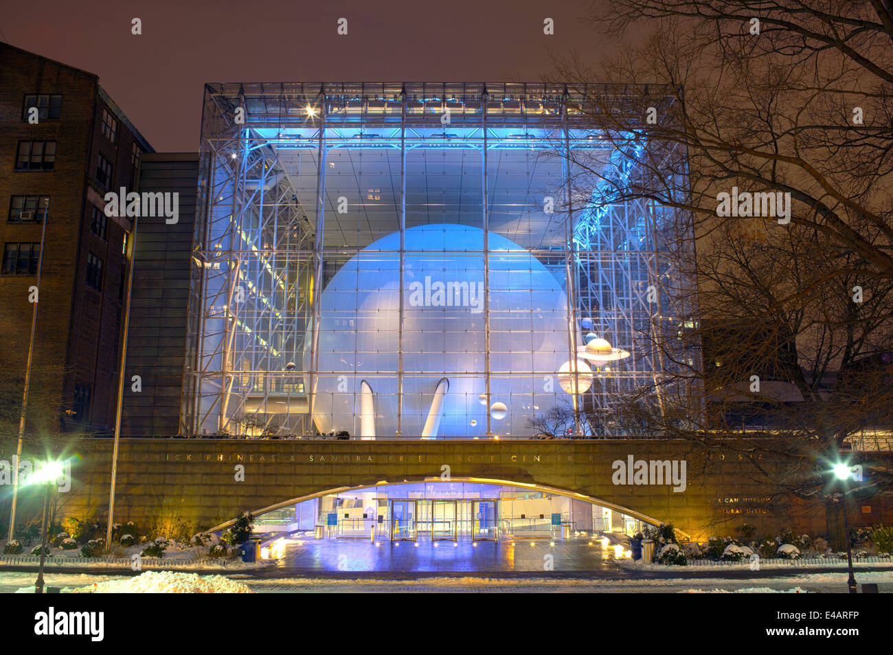NEW YORK, NEW YORK - 9 Februar: Frederick Phineas und Sandra Priester Rose Center for Earth. 9. Februar 2013 in New York getroffen. Stockfoto