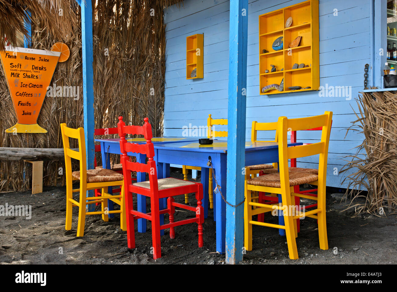 Bunte Strandbar am Therma ("Empros Thermes"), Kos Insel, Dodekanes, Ägäis, Griechenland Stockfoto