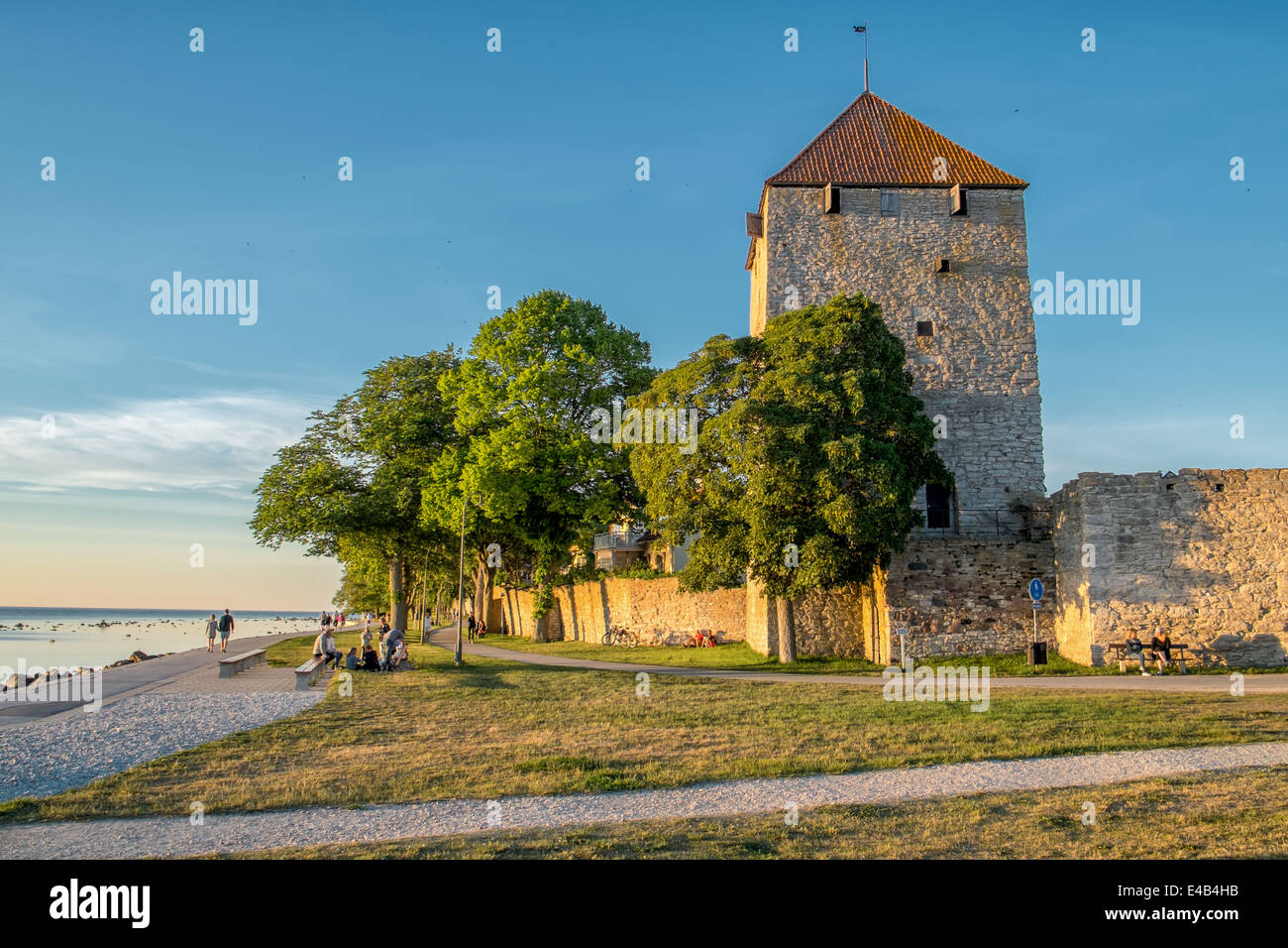Stadtmauer von Visby auf Gotland in Schweden Stockfoto
