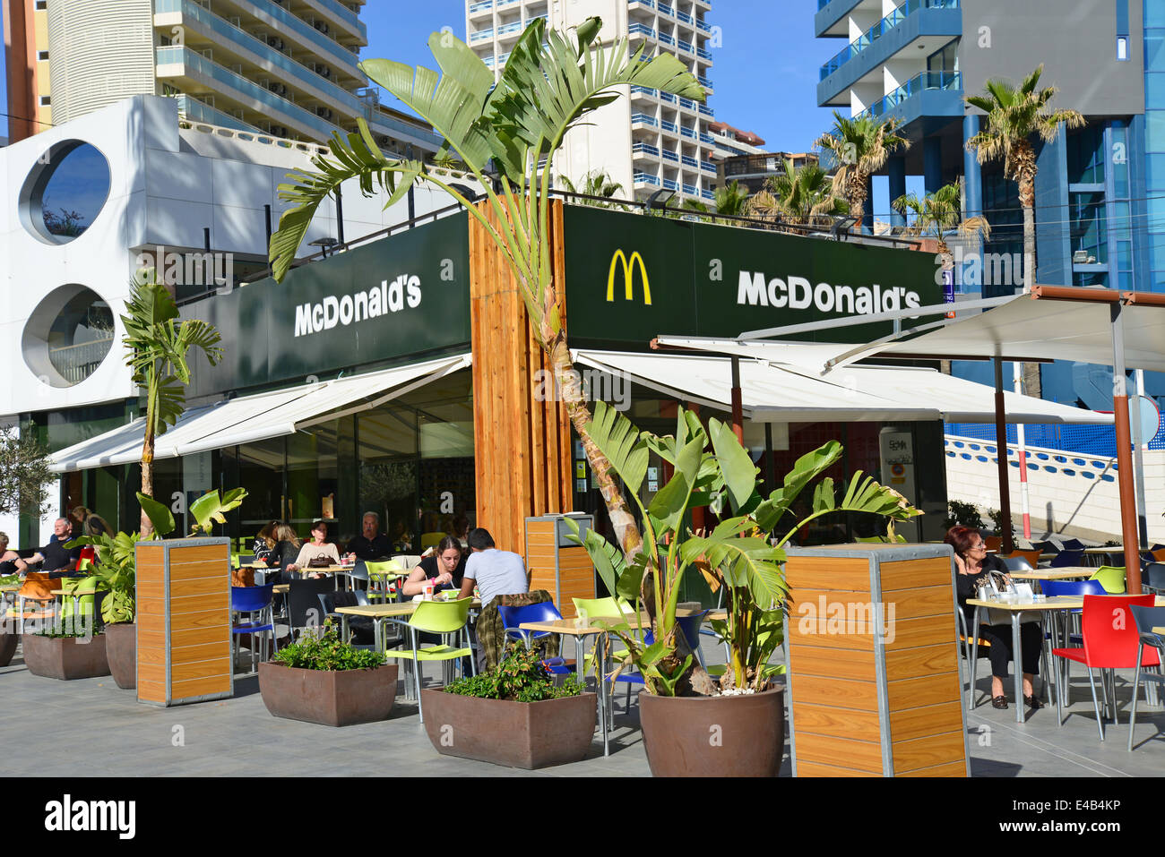 McDonalds Restaurant, Carrer el Pont, Königreich Spanien, Benidorm, Costa Blanca, Provinz Alicante Stockfoto