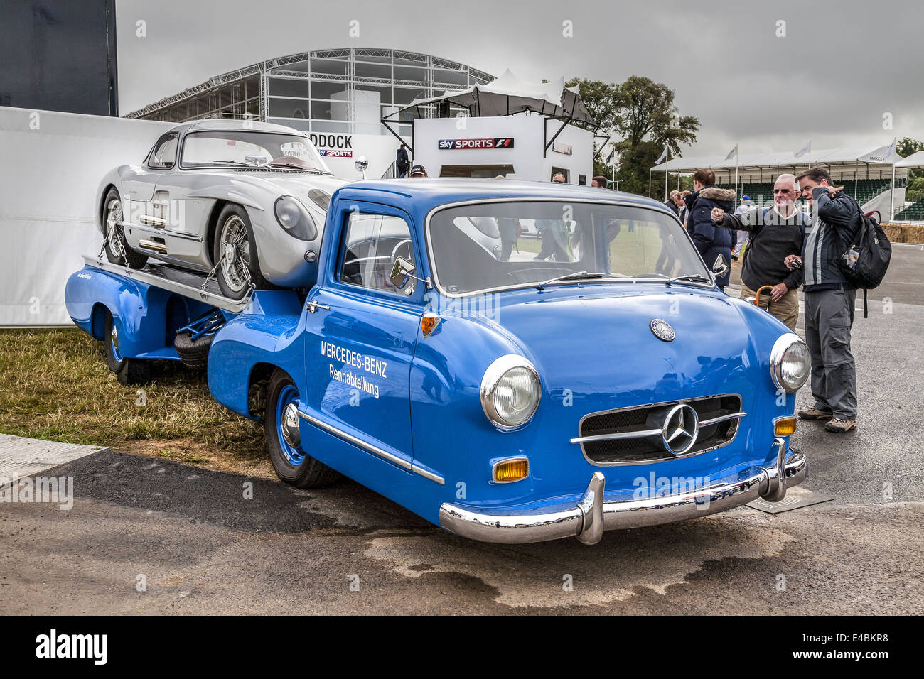 Mercedes-Benz high-Speed Autotransporter für den 300SLR. Im Jahr 2014 Goodwood Festival of Speed, Sussex, UK Stockfoto