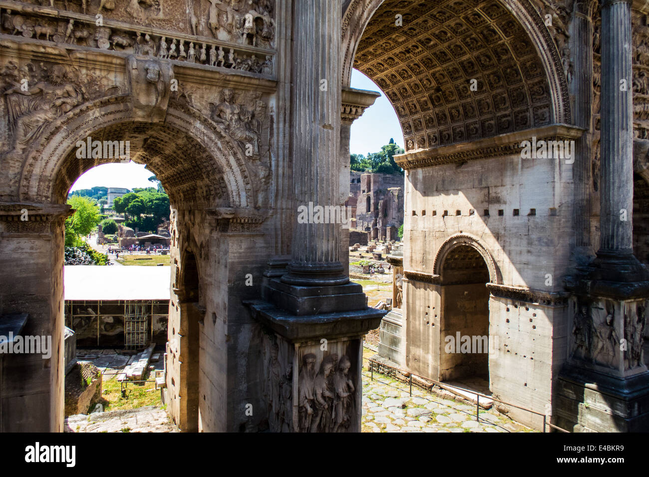 Stehenden Bogen des Septimius Severus im Forum in Rom Stockfoto