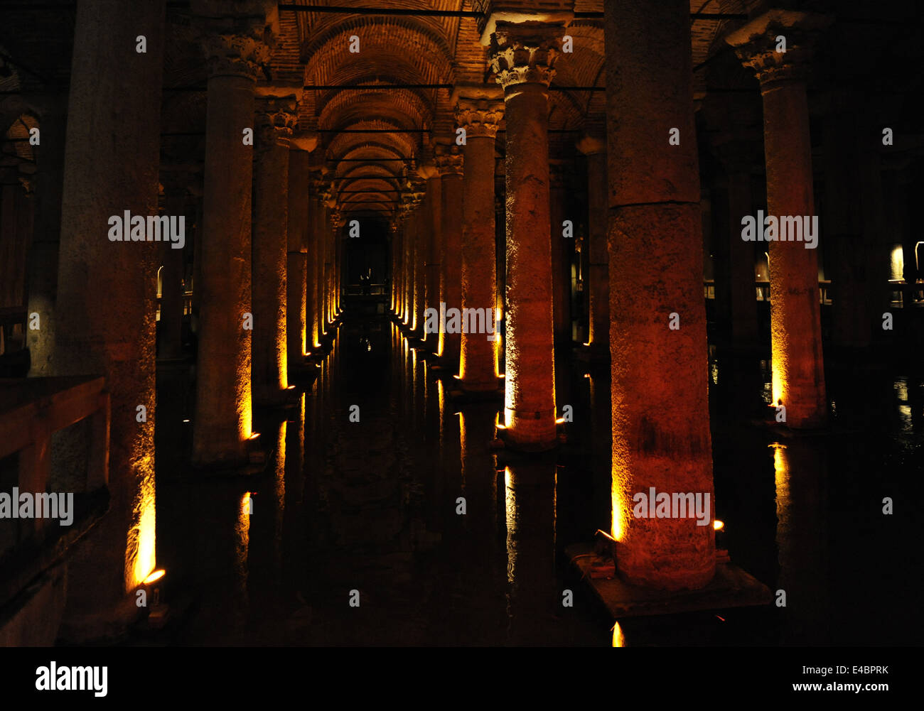 Turkei. Istanbul. Basilika-Zisterne. 6. Jahrhundert. Errichtet während der Herrschaft von Justinian I. Interieur. Stockfoto