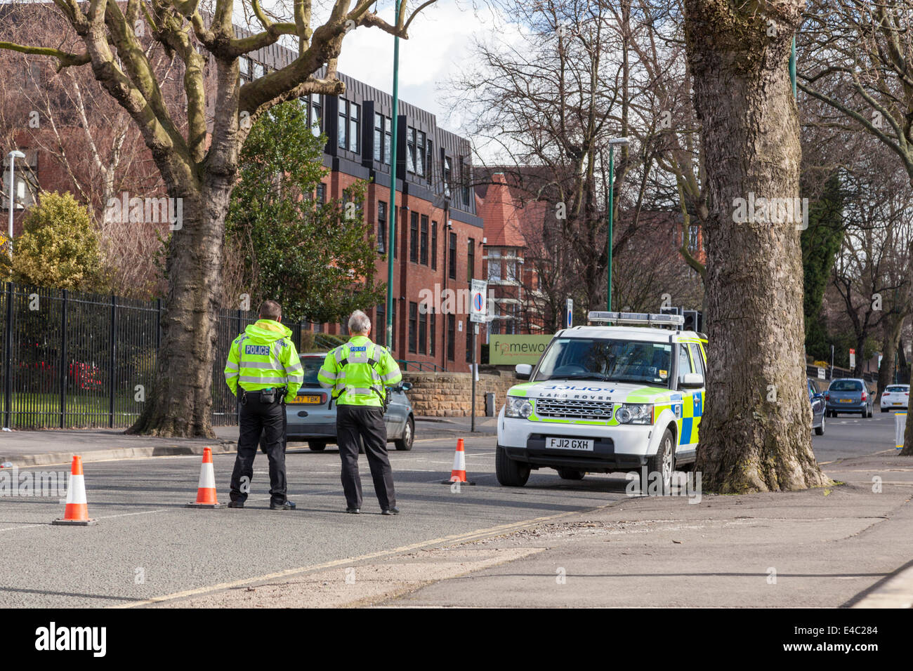 Polizei am Straßenrand überprüfen, Nottingham, England, UK Stockfoto