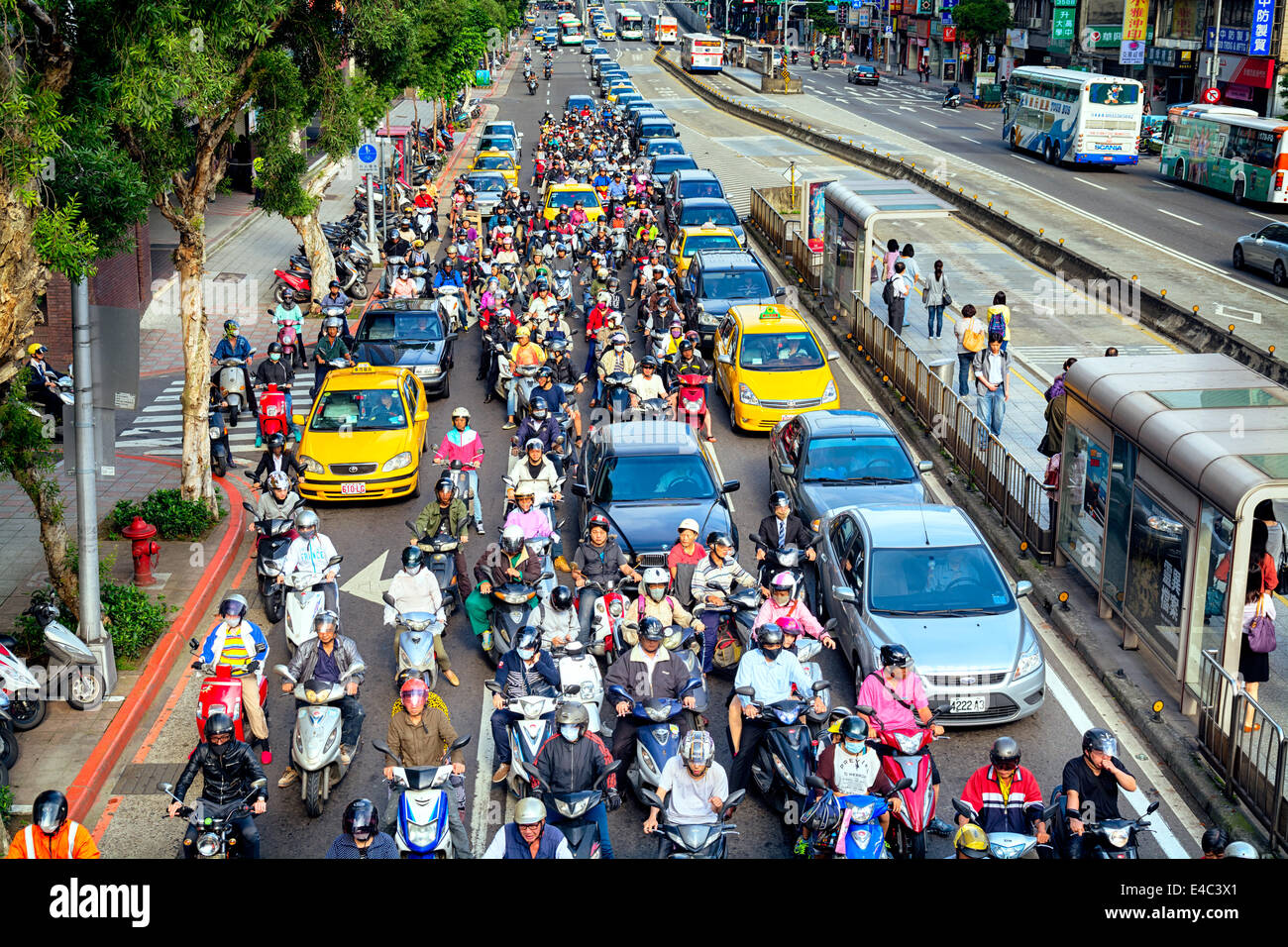 Morgendlichen Berufsverkehr in Taipei. Stockfoto