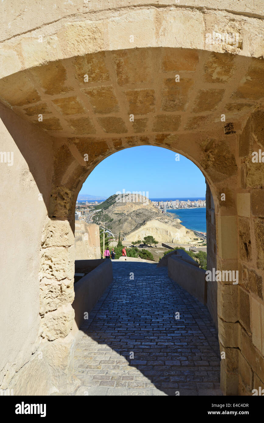 Mauern der Burg Santa Bárbara, Alicante, Costa Blanca, Provinz Alicante, Königreich von Spanien Stockfoto