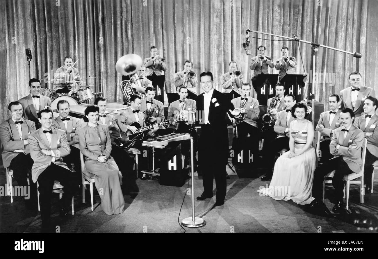 Horace Heidt (Mitte) und seine musikalische Ritter, Mimi Cabanne (rechts), ca. 1940 Stockfoto