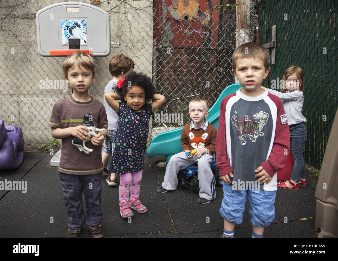 "Smart Kids Are Us" Kindergarten und frühen Lernzentrum in Kensington, einer multikulturellen Nachbarschaft in Brooklyn, New York. Stockfoto