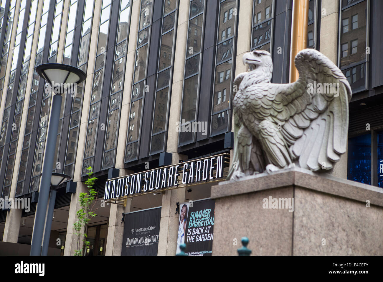 Abgebildet ist der Madison Square Garden in New Yorker Stadtteil Manhattan, NY Stockfoto