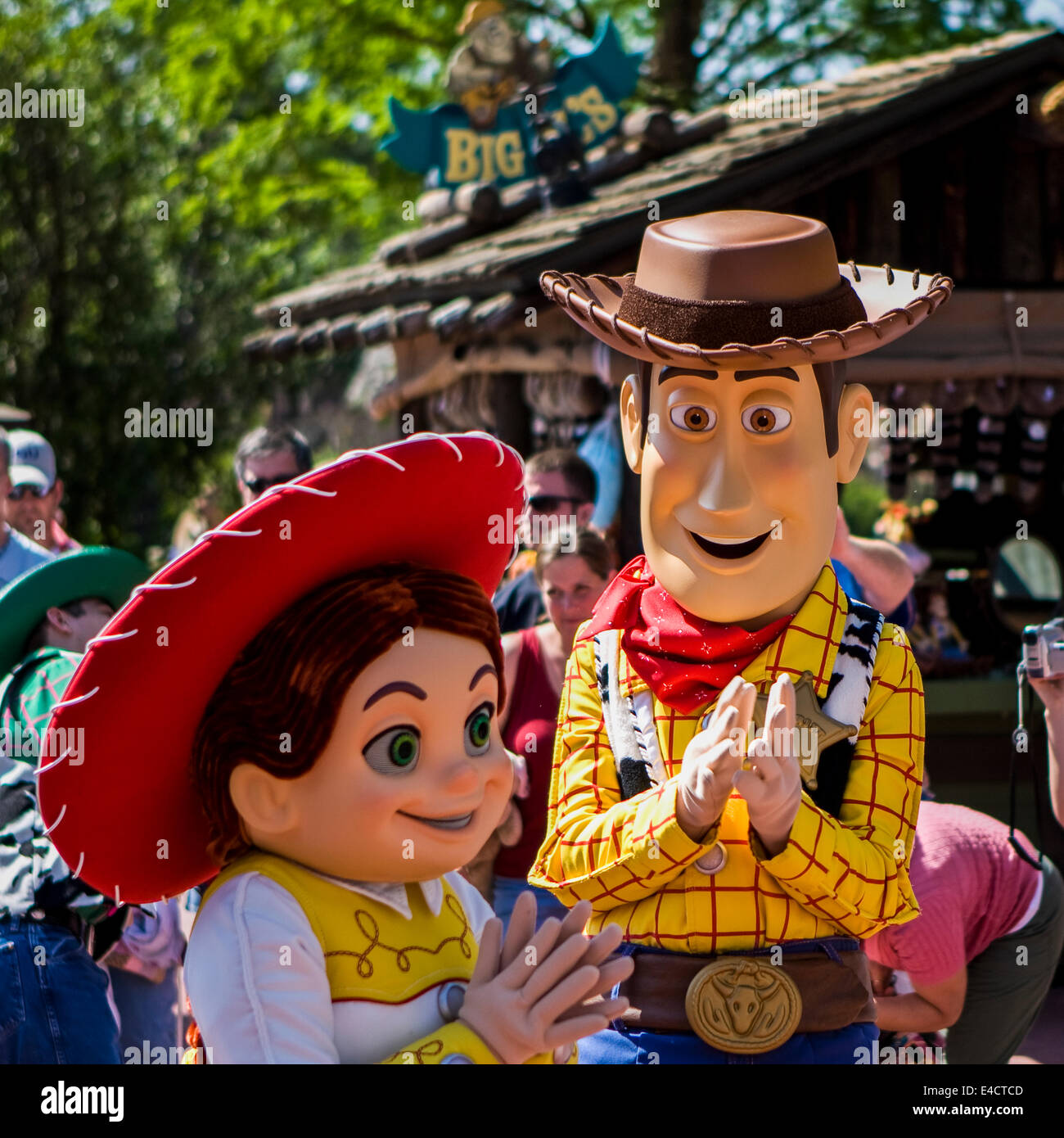 Toy Story Figuren, Woody und Jessie das Kuhmädchen im Walt Disney World in Orlando Florida USA Stockfoto